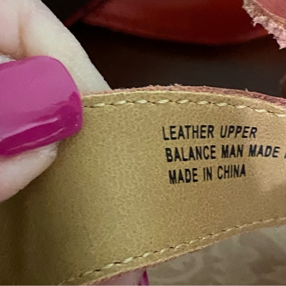 ☘️B.O.C. Orange Floral Wedge Sandals - Picture 6 of 6